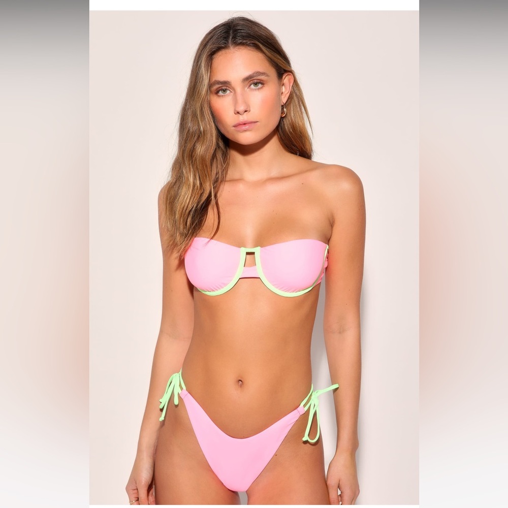 Beachy Sensation Light Pink Color Block Bandeau Bikini Top